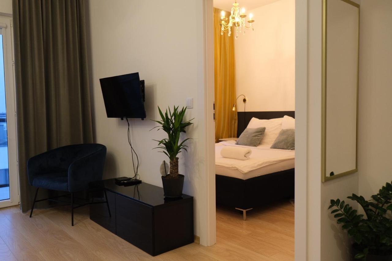 Apartament 9, Z Oddzielna Sypialnia! ワルシャワ エクステリア 写真
