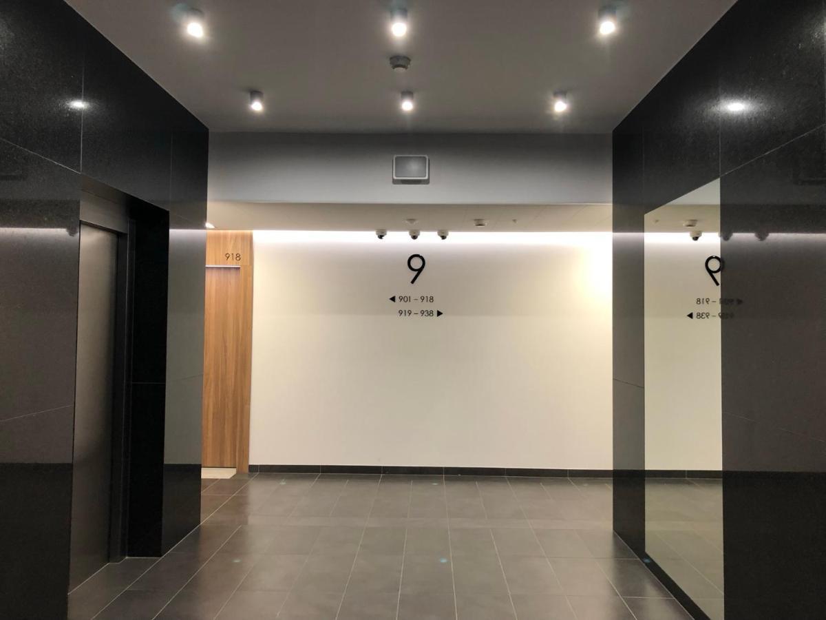 Apartament 9, Z Oddzielna Sypialnia! ワルシャワ エクステリア 写真